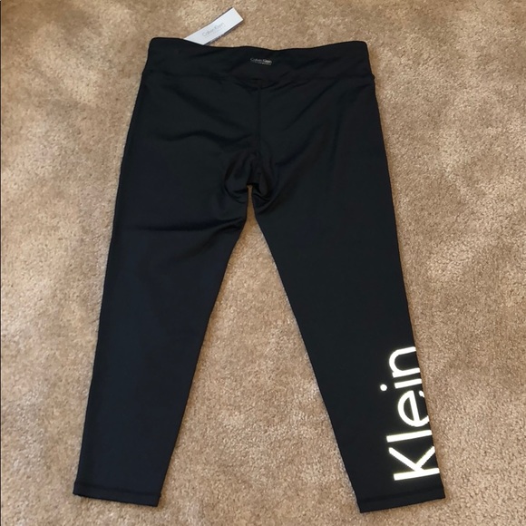 Calvin Klein Performance Wear - Picture 3 of 7